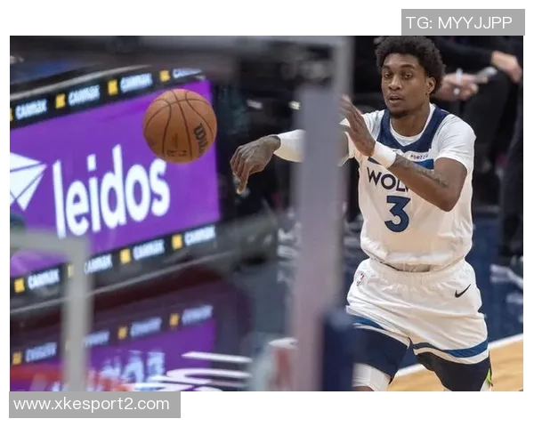 华子称赞麦丹持球决策进步期待里德展现更强能力