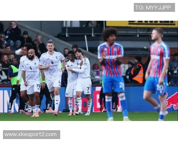 罗马冬窗引援瞄准齐尔克泽曼联拒绝单纯租借方案