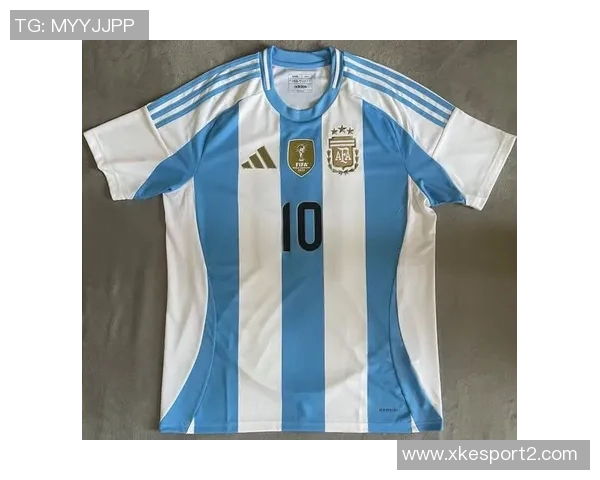 皮耶罗社媒意外曝光2026年阿根廷西班牙球衣引发热议迅速删除