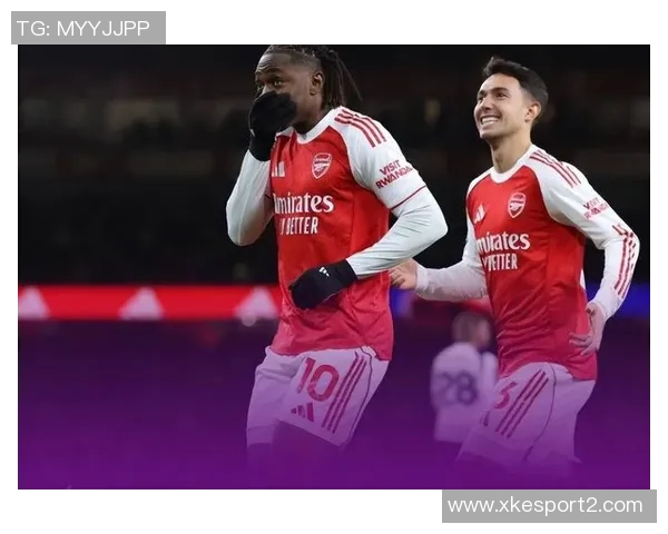 阿森纳官方宣布埃泽对热刺的精彩兜射当选11月最佳进球